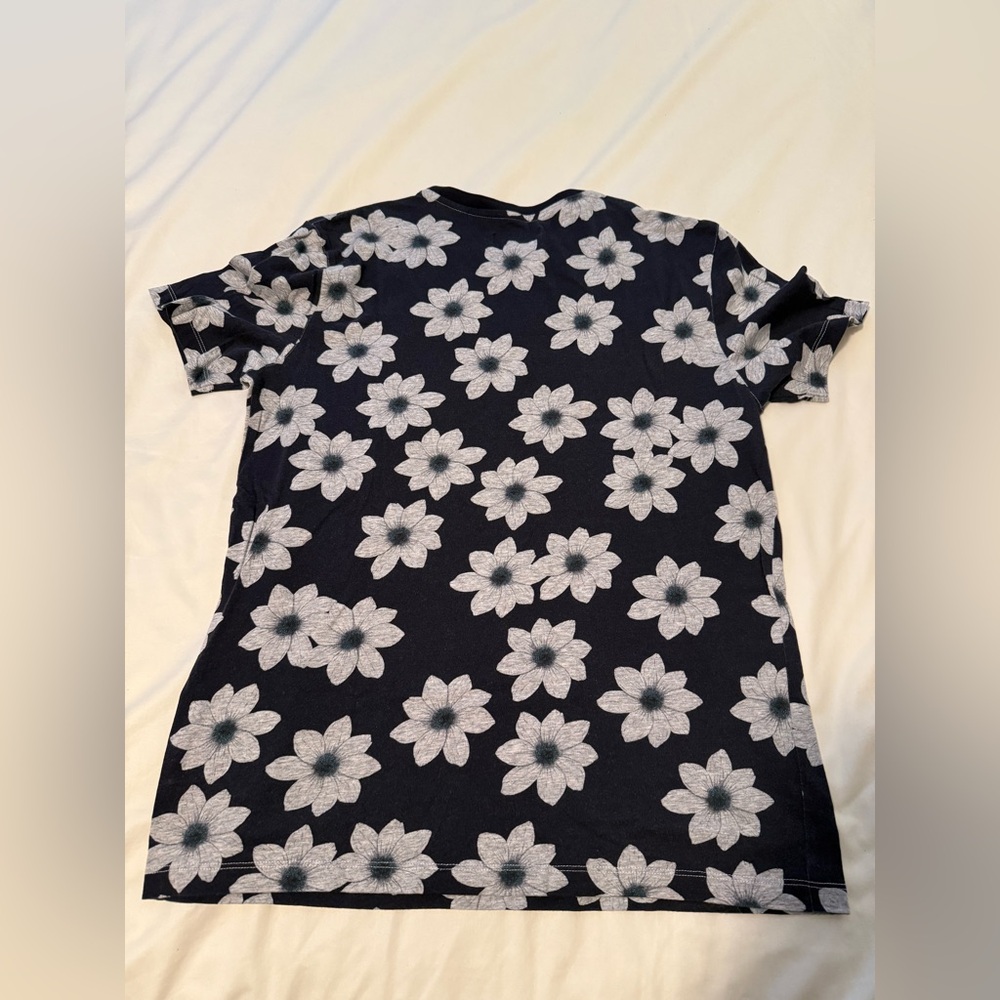 Men’s small (size 2) Ted Baker floral t-shirt